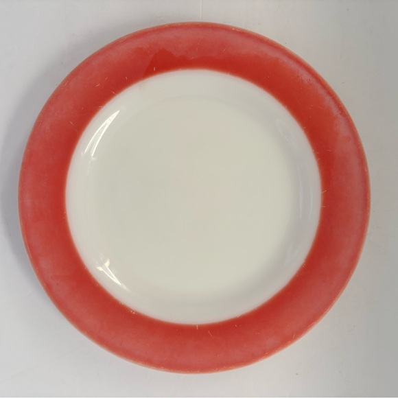 Vintage Pyrex Red Rim Plates 9” | Set of 4 | Classic Restaurant Ware - Picture 6 of 8